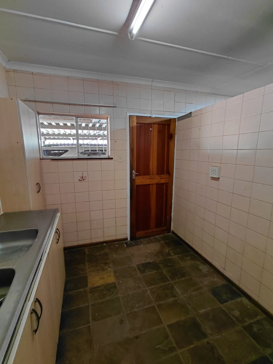 To Let 4 Bedroom Property for Rent in Universitas Free State